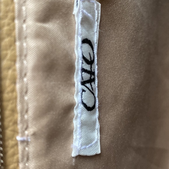 Cato RARE clutch! tan and white striped - Picture 7 of 7